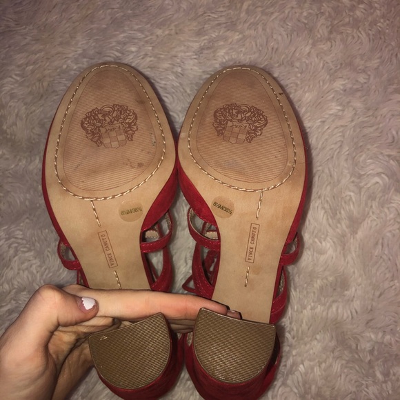 Vince Camuto red chunky heels - Picture 4 of 8